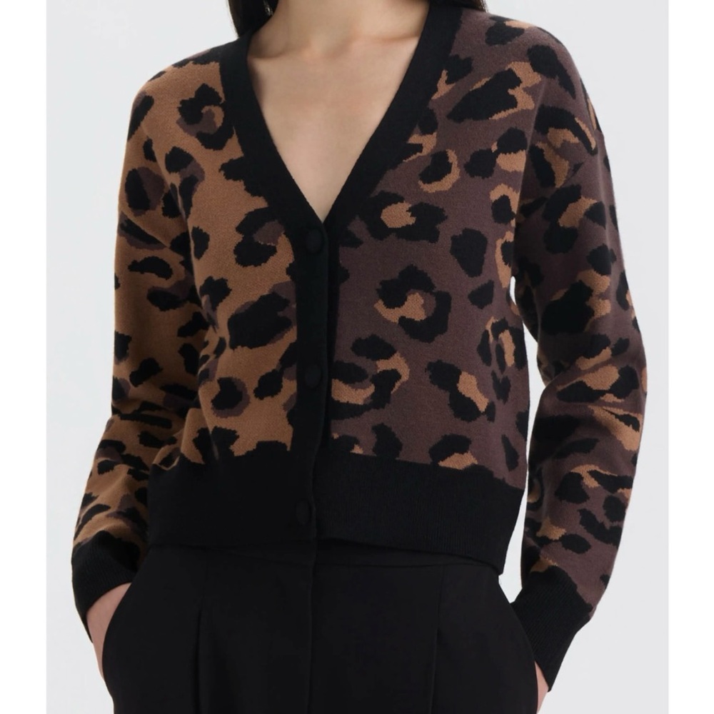 NVLT Contrast Animal Print V-Neck Cardigan Sweater Size L